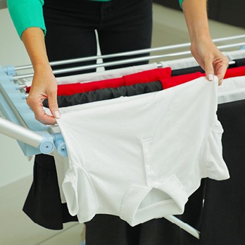 Hanging clothes on ExpressDry